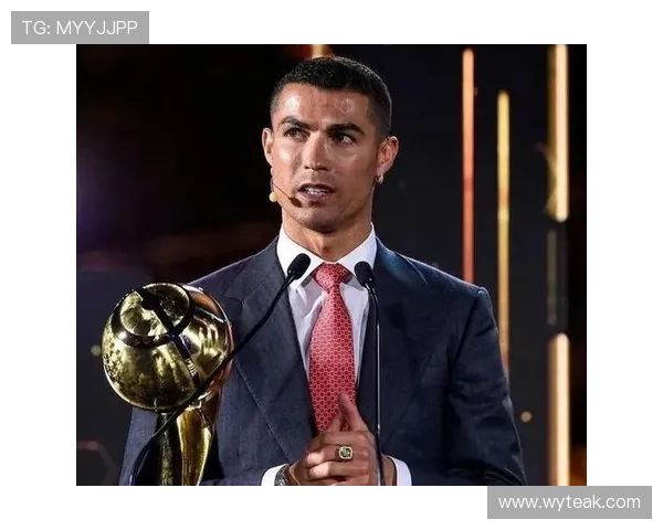 全球足球明星风采大揭秘及个人成就详解介绍表